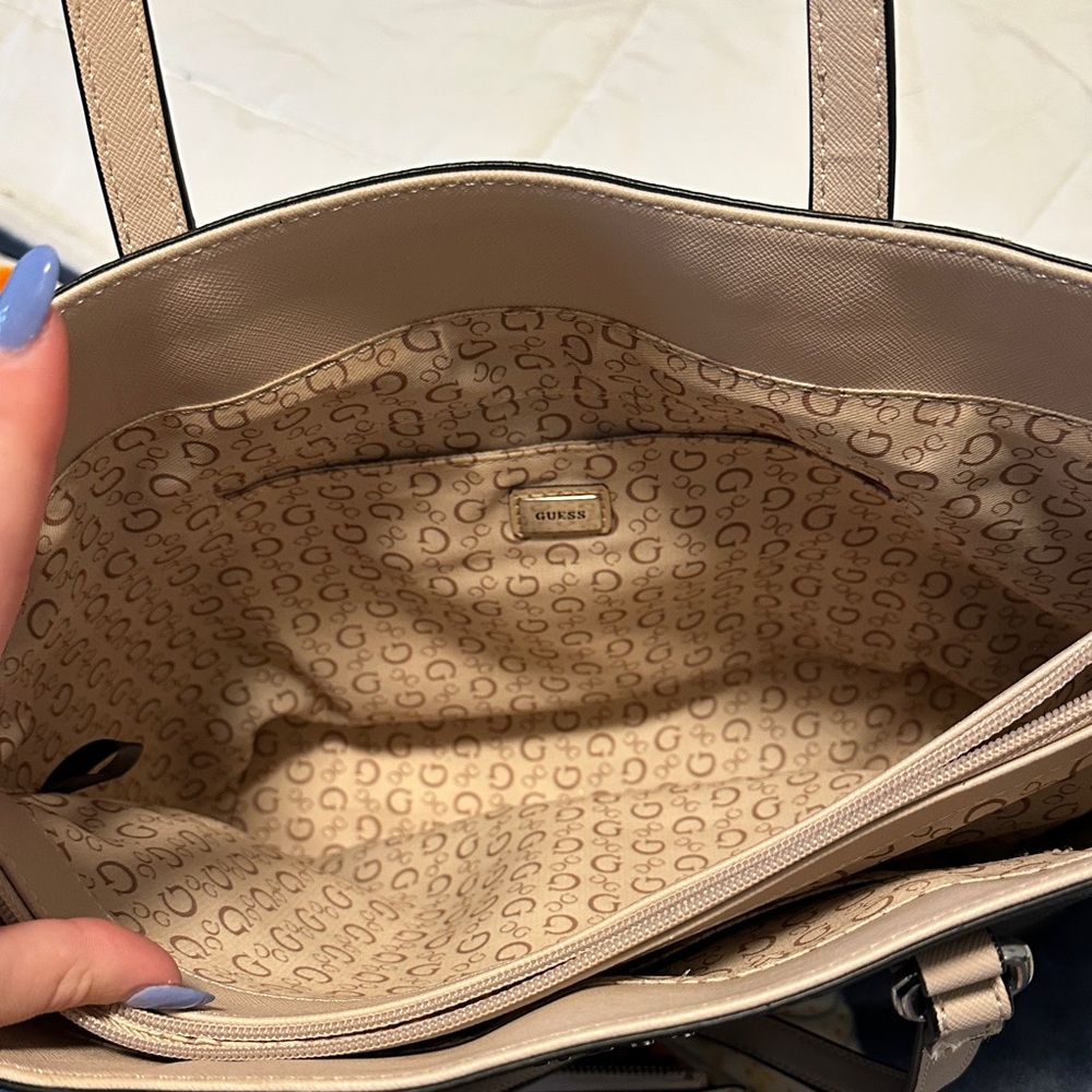 Guess Dark Brown and Cream Tote Bag - Picture 4 of 7